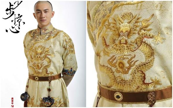 'Chết cười' với biểu cảm ngốc nghếch của những chú rồng trên long bào Hoàng đế 'Chết cười' với biểu cảm ngốc nghếch của những chú rồng trên long bào Hoàng đế