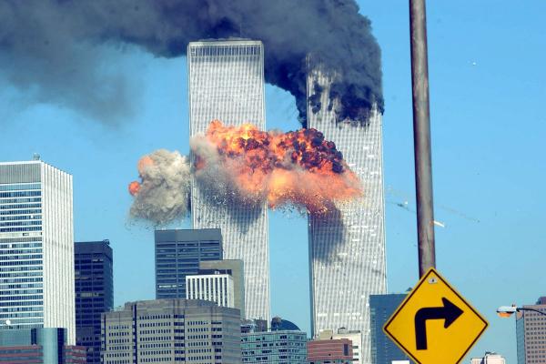 Thuyết âm mưu: Bộ bài 'Illuminati' có thể tiên đoán trước tương lai? Thuyết âm mưu: Bộ bài 'Illuminati' có thể tiên đoán trước tương lai?