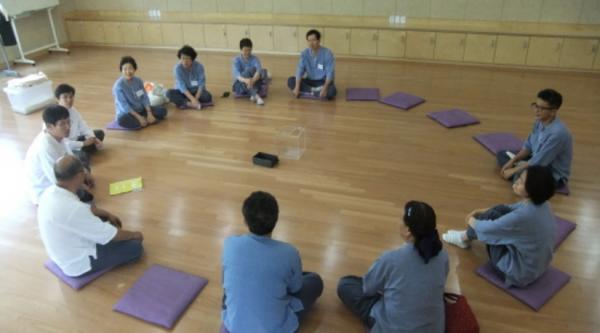 Ở vùng đất nghiện làm việc như xứ Hàn thì việc đi tù chẳng khác nào nghỉ dưỡng Ở vùng đất nghiện làm việc như xứ Hàn thì việc đi tù chẳng khác nào nghỉ dưỡng