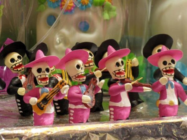Khám phá tháng ‘cô hồn’ ở các nước trên thế giới (Phần 2) Khám phá tháng ‘cô hồn’ ở các nước trên thế giới (Phần 2)