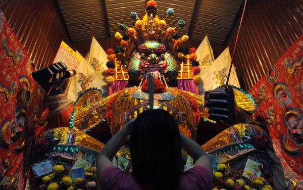 Khám phá tháng ‘cô hồn’ ở các nước trên thế giới (Phần 2) Khám phá tháng ‘cô hồn’ ở các nước trên thế giới (Phần 2)