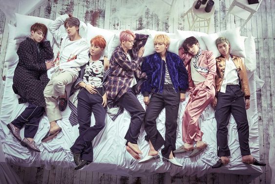 Hậu trường lầy lội đằng sau những tấm ảnh sexy, siêu ngầu của idol K-Pop Hậu trường lầy lội đằng sau những tấm ảnh sexy, siêu ngầu của idol K-Pop
