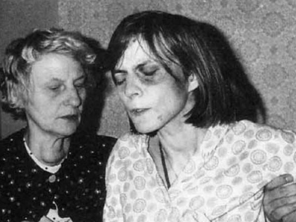 Anneliese Michel chết vì bị quỷ ám hay chứng tâm thần phân liệt? Anneliese Michel chết vì bị quỷ ám hay chứng tâm thần phân liệt?