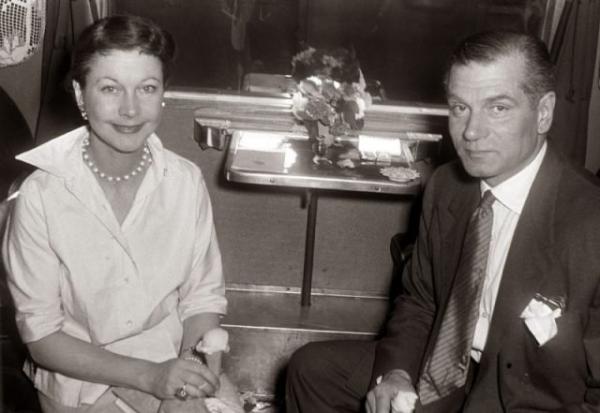 Vivien Leigh: Từ ‘phim giả tình thật’ đến hôn nhân đổ vỡ trong phản bội và nước mắt Vivien Leigh: Từ ‘phim giả tình thật’ đến hôn nhân đổ vỡ trong phản bội và nước mắt