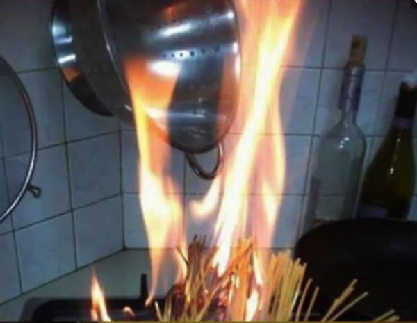 Những thảm họa nướng bánh chỉ có chị em hậu đậu mới thấu hiểu Những thảm họa nướng bánh chỉ có chị em hậu đậu mới thấu hiểu