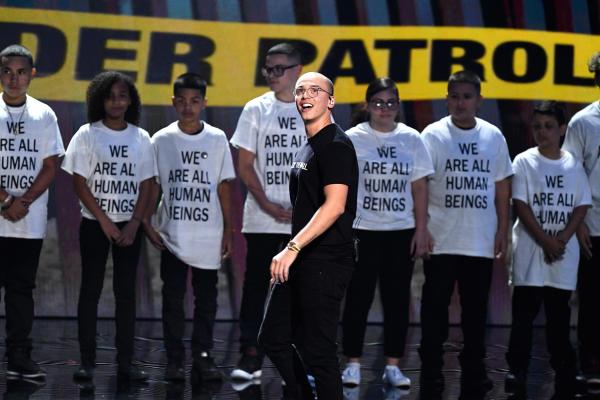 Những khoảnh khắc ấn tượng gói gọn cả VMAs 2018 dành cho những ai bỏ lỡ Những khoảnh khắc ấn tượng gói gọn cả VMAs 2018 dành cho những ai bỏ lỡ