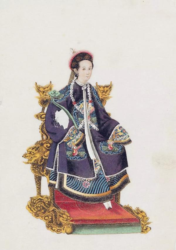 Bằng chứng cho thấy tạo hình của Châu Tấn trong 'Như Ý Truyện' chuẩn cung đình Mãn Thanh Bằng chứng cho thấy tạo hình của Châu Tấn trong 'Như Ý Truyện' chuẩn cung đình Mãn Thanh