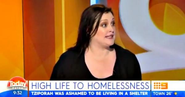 'Nàng tiên cá' Kate Fischer: Từ siêu mẫu hạng nhất trở thành người phụ nữ vô gia cư béo phì 'Nàng tiên cá' Kate Fischer: Từ siêu mẫu hạng nhất trở thành người phụ nữ vô gia cư béo phì