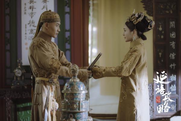 ‘Như Ý Truyện’ đối đầu ‘Diên Hi Công Lược’: Cuộc chiến khó phân định thắng thua nhất trong lịch sử phim Hoa ngữ ‘Như Ý Truyện’ đối đầu ‘Diên Hi Công Lược’: Cuộc chiến khó phân định thắng thua nhất trong lịch sử phim Hoa ngữ