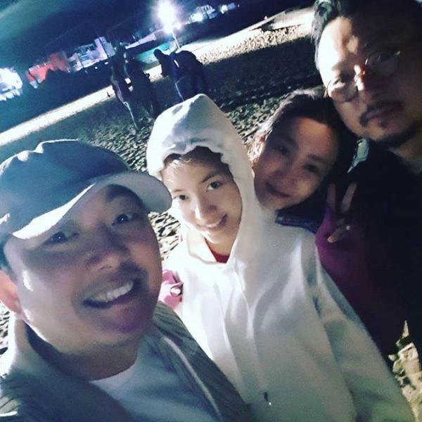 'Thánh nữ' Ryu Hwayoung bị lộ hình ảnh hẹn hò bạn trai hơn 16 tuổi, đã có một đời vợ 'Thánh nữ' Ryu Hwayoung bị lộ hình ảnh hẹn hò bạn trai hơn 16 tuổi, đã có một đời vợ