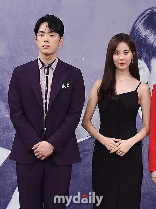Sau 'phốt' thái độ nam chính bỏ ngang vai diễn, phim của Seohyun tương lai mờ mịt Sau 'phốt' thái độ nam chính bỏ ngang vai diễn, phim của Seohyun tương lai mờ mịt