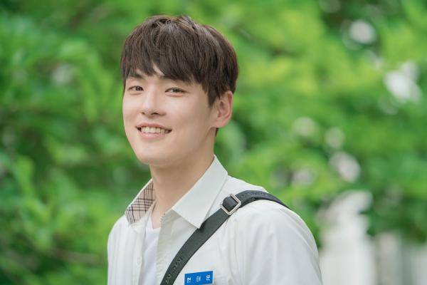 Sau 'phốt' thái độ nam chính bỏ ngang vai diễn, phim của Seohyun tương lai mờ mịt Sau 'phốt' thái độ nam chính bỏ ngang vai diễn, phim của Seohyun tương lai mờ mịt