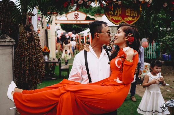 Bộ ảnh cưới 'hương đồng gió nội' của Cô Mít - Cậu Tèo cùng hội bạn thân lầy lội nhất An Giang Bộ ảnh cưới 'hương đồng gió nội' của Cô Mít - Cậu Tèo cùng hội bạn thân lầy lội nhất An Giang