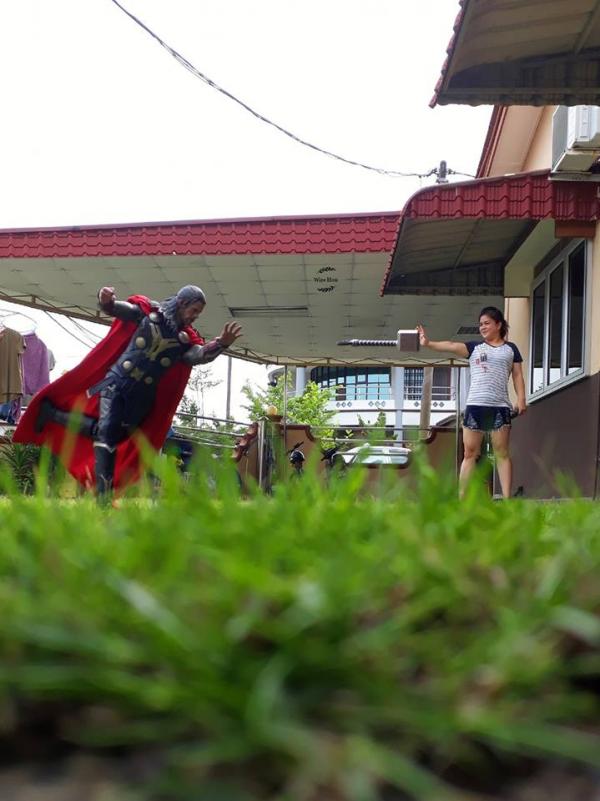 Khi dàn siêu anh hùng làm ‘oshin’ cho nhà bạn Khi dàn siêu anh hùng làm ‘oshin’ cho nhà bạn