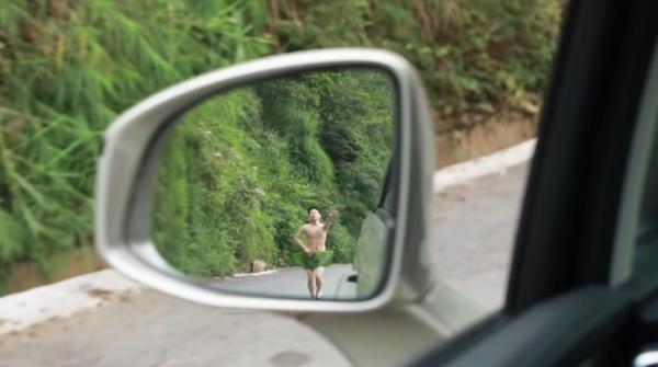 'Thánh ăn công sở' lại tiếp tục 'gây sốt' khi tự tay bắt cá, nướng gà bên bờ suối 'Thánh ăn công sở' lại tiếp tục 'gây sốt' khi tự tay bắt cá, nướng gà bên bờ suối
