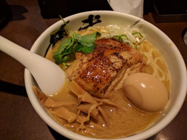 Hành trình 'đi là để ăn' ở Tokyo và Kyoto của đôi vợ chồng ngoại quốc sẽ khiến bạn phát thèm Hành trình 'đi là để ăn' ở Tokyo và Kyoto của đôi vợ chồng ngoại quốc sẽ khiến bạn phát thèm