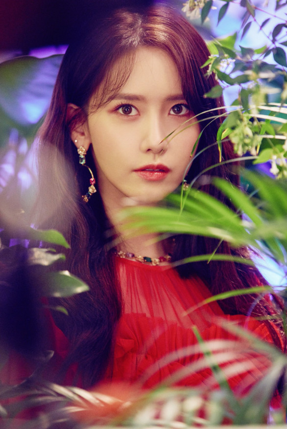 SM Entertainment nhận 'gạch đá' vì cả gan Photoshop vòng 1 của YoonA SM Entertainment nhận 'gạch đá' vì cả gan Photoshop vòng 1 của YoonA