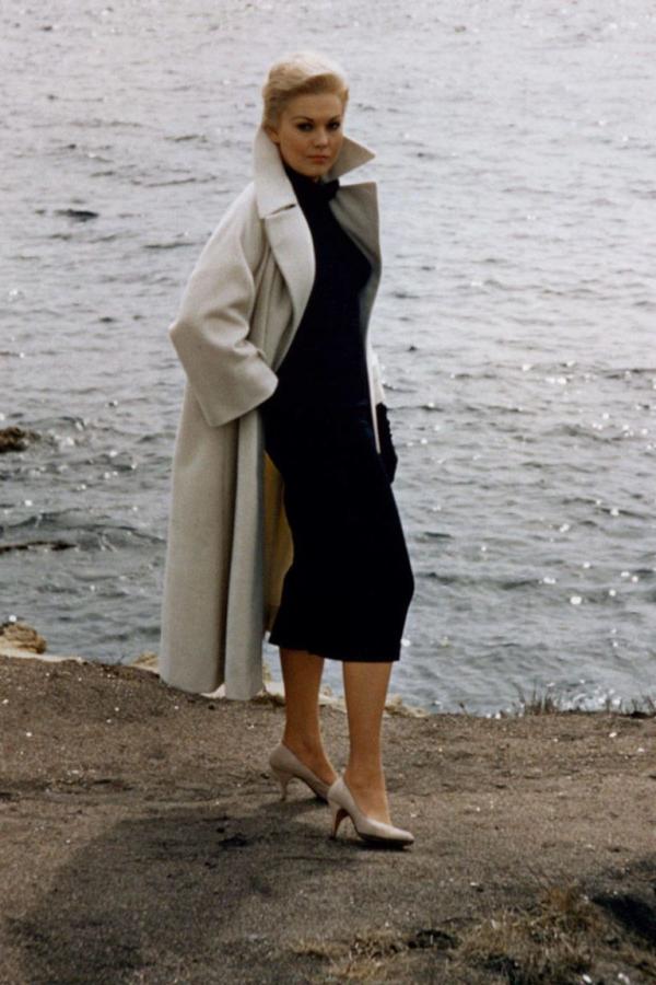 Edith Head - 'bà tiên' của Audrey Hepburn, Grace Kelly và các minh tinh Hollywood đã sống cuộc đời huyền thoại ra sao? Edith Head - 'bà tiên' của Audrey Hepburn, Grace Kelly và các minh tinh Hollywood đã sống cuộc đời huyền thoại ra sao?