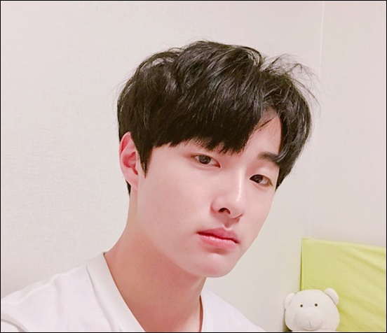 6 thiếu niên anh tuấn sẽ soán ngôi Song Joong Ki, Lee Min Ho trở thành 'tượng đài nhan sắc' của showbiz Hàn 6 thiếu niên anh tuấn sẽ soán ngôi Song Joong Ki, Lee Min Ho trở thành 'tượng đài nhan sắc' của showbiz Hàn