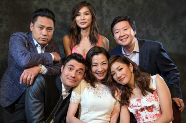 Hiện tượng phòng vé 'Crazy Rich Asians': 'Làm mưa làm gió' nơi trời Tây nhưng lại bị Trung Quốc thờ ơ, ghẻ lạnh Hiện tượng phòng vé 'Crazy Rich Asians': 'Làm mưa làm gió' nơi trời Tây nhưng lại bị Trung Quốc thờ ơ, ghẻ lạnh