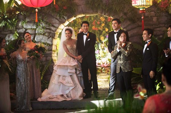 Hiện tượng phòng vé 'Crazy Rich Asians': 'Làm mưa làm gió' nơi trời Tây nhưng lại bị Trung Quốc thờ ơ, ghẻ lạnh Hiện tượng phòng vé 'Crazy Rich Asians': 'Làm mưa làm gió' nơi trời Tây nhưng lại bị Trung Quốc thờ ơ, ghẻ lạnh