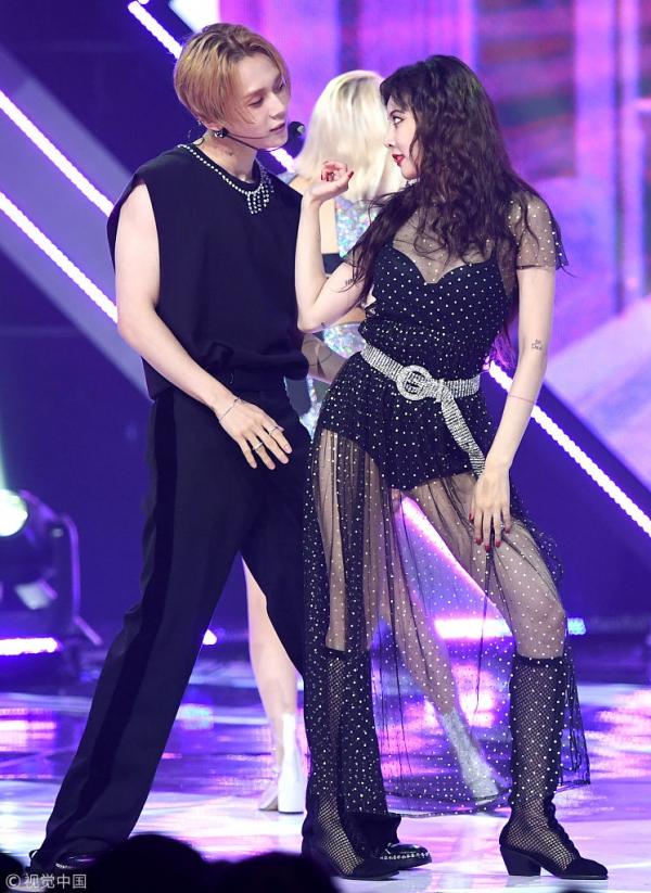 Quyết định đuổi 'khai quốc công thần' HyunA của Cube ngỡ nông nổi nhưng hóa ra còn nhiều ẩn tình khó nói Quyết định đuổi 'khai quốc công thần' HyunA của Cube ngỡ nông nổi nhưng hóa ra còn nhiều ẩn tình khó nói
