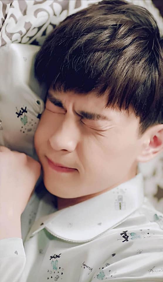 Mệnh khổ như Đặng Luân, gặp phải 'fan môn bất hạnh' hại thần tượng hết lần này đến lần khác Mệnh khổ như Đặng Luân, gặp phải 'fan môn bất hạnh' hại thần tượng hết lần này đến lần khác