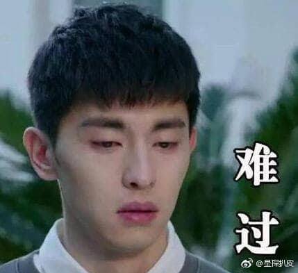 Mệnh khổ như Đặng Luân, gặp phải 'fan môn bất hạnh' hại thần tượng hết lần này đến lần khác Mệnh khổ như Đặng Luân, gặp phải 'fan môn bất hạnh' hại thần tượng hết lần này đến lần khác