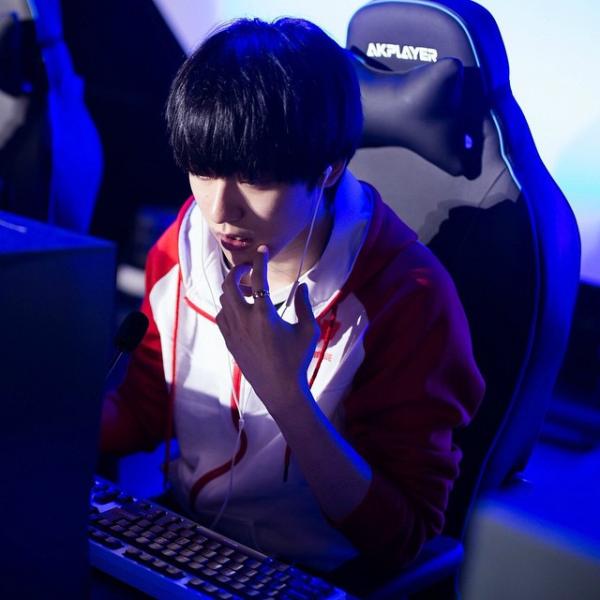 Tuyển tập game thủ có nhan sắc 'sát thủ' khiến chị em chết lặng, người thứ 10 mới thật là 'hàng hiếm' Tuyển tập game thủ có nhan sắc 'sát thủ' khiến chị em chết lặng, người thứ 10 mới thật là 'hàng hiếm'