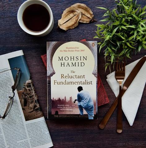 Bìa sách đẹp - Món 'phụ kiện' không thể thiếu để cư dân mạng ‘sống ảo’ ngày nay Bìa sách đẹp - Món 'phụ kiện' không thể thiếu để cư dân mạng ‘sống ảo’ ngày nay