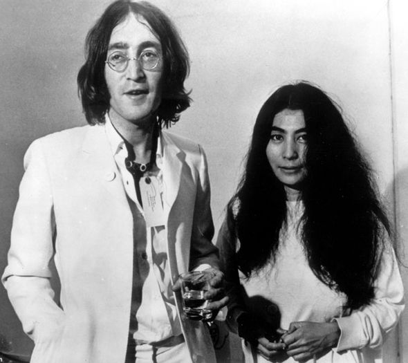 Chuyện chưa kể về 7 người vợ của The Beatles: Phía sau những người đàn ông huyền thoại là những người phụ nữ phi thường Chuyện chưa kể về 7 người vợ của The Beatles: Phía sau những người đàn ông huyền thoại là những người phụ nữ phi thường