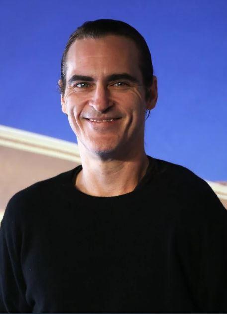 Joaquin Phoenix giảm cân kinh hoàng để vào vai diễn huyền thoại 'The Joker' Joaquin Phoenix giảm cân kinh hoàng để vào vai diễn huyền thoại 'The Joker'
