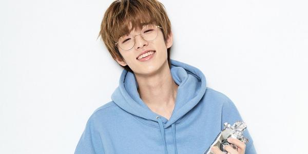 Khi Idol K-Pop nổi hứng làm Youtuber: Hóa ra ở nhà thần tượng cũng rảnh và 'nhây' như chúng ta cả thôi! Khi Idol K-Pop nổi hứng làm Youtuber: Hóa ra ở nhà thần tượng cũng rảnh và 'nhây' như chúng ta cả thôi!