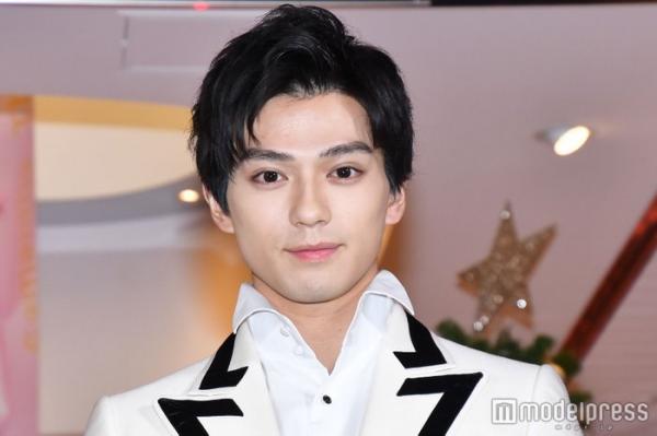 Giấu thông tin và gạch xóa hết mặt dàn diễn viên, Live-action ’12 Đứa Trẻ Muốn Chết’ gây tò mò với chiêu PR rùng rợn Giấu thông tin và gạch xóa hết mặt dàn diễn viên, Live-action ’12 Đứa Trẻ Muốn Chết’ gây tò mò với chiêu PR rùng rợn