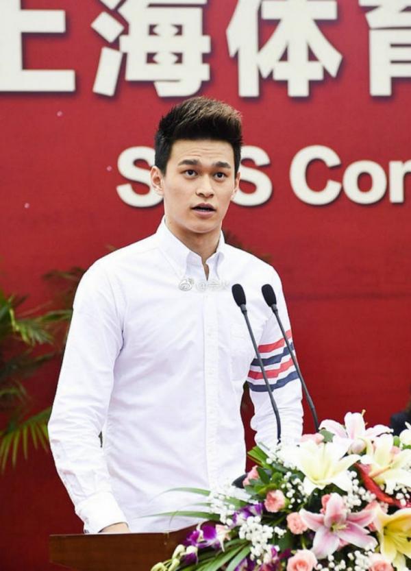 Đã đẹp trai, bơi giỏi, chàng kình ngư này còn quyết tâm học cao học để làm bác sĩ Đã đẹp trai, bơi giỏi, chàng kình ngư này còn quyết tâm học cao học để làm bác sĩ