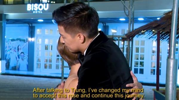'The Bachelor' bản Việt: Một nữ ứng viên tỏ tình với... nữ ứng viên khác ngay trước mặt nam chính 'The Bachelor' bản Việt: Một nữ ứng viên tỏ tình với... nữ ứng viên khác ngay trước mặt nam chính
