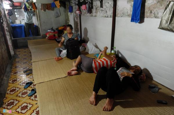 Chuyện ông Hiệp 'khùng' và dãy nhà trọ 15.000đ: Nhà từ thiện hay nhà kinh doanh lão luyện? Chuyện ông Hiệp 'khùng' và dãy nhà trọ 15.000đ: Nhà từ thiện hay nhà kinh doanh lão luyện?