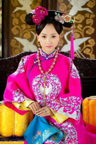 'Thuần phi' Vương Viện Khả, Dương Dung kể về hiện thực cay đắng của những nữ diễn viên U40 'Thuần phi' Vương Viện Khả, Dương Dung kể về hiện thực cay đắng của những nữ diễn viên U40