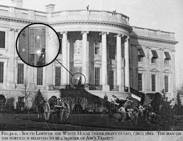Nhà Trắng bị ma ám hay là tuyển tập những trò đùa 'rợn tóc gáy' của cố tổng thống Lincoln Nhà Trắng bị ma ám hay là tuyển tập những trò đùa 'rợn tóc gáy' của cố tổng thống Lincoln