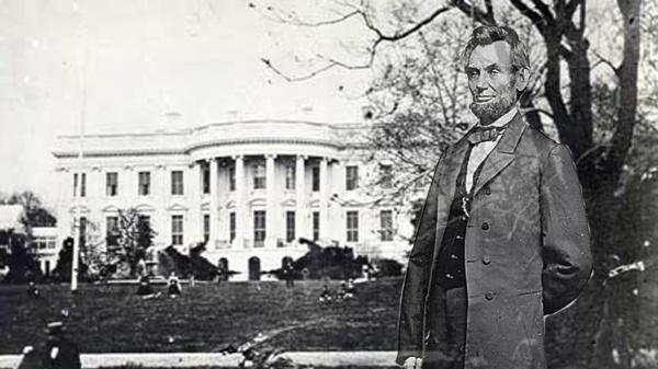 Nhà Trắng bị ma ám hay là tuyển tập những trò đùa 'rợn tóc gáy' của cố tổng thống Lincoln Nhà Trắng bị ma ám hay là tuyển tập những trò đùa 'rợn tóc gáy' của cố tổng thống Lincoln