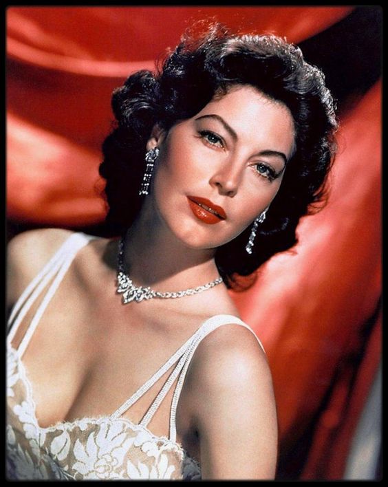 Nhan sắc tuyệt trần của top 20 đại mỹ nhân trong kỷ nguyên vàng Hollywood (Phần 1) Nhan sắc tuyệt trần của top 20 đại mỹ nhân trong kỷ nguyên vàng Hollywood (Phần 1)