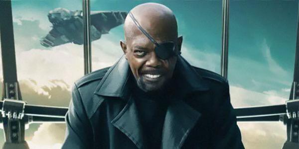 Bị thắc mắc sao không cười trong trailer mới, Captain Marvel 'bắt' các siêu anh hùng khác phải cười theo Bị thắc mắc sao không cười trong trailer mới, Captain Marvel 'bắt' các siêu anh hùng khác phải cười theo
