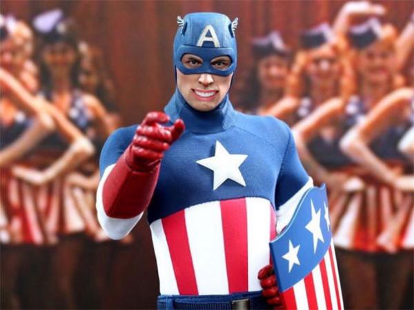 Bị thắc mắc sao không cười trong trailer mới, Captain Marvel 'bắt' các siêu anh hùng khác phải cười theo Bị thắc mắc sao không cười trong trailer mới, Captain Marvel 'bắt' các siêu anh hùng khác phải cười theo