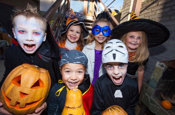 Nguồn gốc 20 sinh vật và những điều kỳ quái bạn nên biết vào ngày Halloween (Kỳ 1) Nguồn gốc 20 sinh vật và những điều kỳ quái bạn nên biết vào ngày Halloween (Kỳ 1)