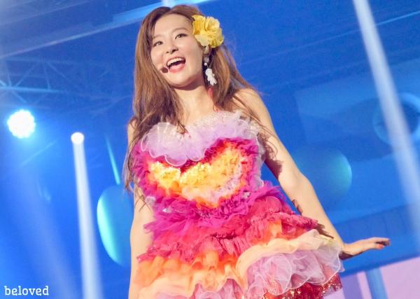 6 bộ đồ diễn của idol K-Pop sẽ khiến bạn liên tưởng tới những thứ kì lạ 6 bộ đồ diễn của idol K-Pop sẽ khiến bạn liên tưởng tới những thứ kì lạ