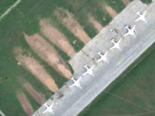 18 hình ảnh gây xôn xao dư luận một thời do Google Earth chụp lại 18 hình ảnh gây xôn xao dư luận một thời do Google Earth chụp lại
