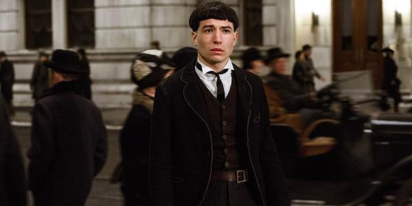 Chi tiết nào của 'Fantastic Beasts 2' còn gây sốc hơn cả việc Nagini từng là người? Chi tiết nào của 'Fantastic Beasts 2' còn gây sốc hơn cả việc Nagini từng là người?