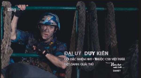Những chi tiết gây cười nhưng cười không nổi trong 'Hậu Duệ Mặt Trời' bản Việt Những chi tiết gây cười nhưng cười không nổi trong 'Hậu Duệ Mặt Trời' bản Việt