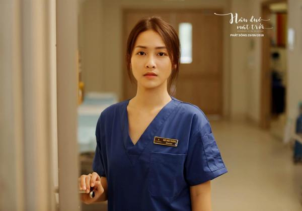 Những chi tiết gây cười nhưng cười không nổi trong 'Hậu Duệ Mặt Trời' bản Việt Những chi tiết gây cười nhưng cười không nổi trong 'Hậu Duệ Mặt Trời' bản Việt