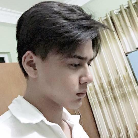 Thông tin về chàng trai giả gái 'gây sốt' mạng xã hội: Con lai Nga - Việt, là hotboy nổi tiếng đại học FPT Thông tin về chàng trai giả gái 'gây sốt' mạng xã hội: Con lai Nga - Việt, là hotboy nổi tiếng đại học FPT